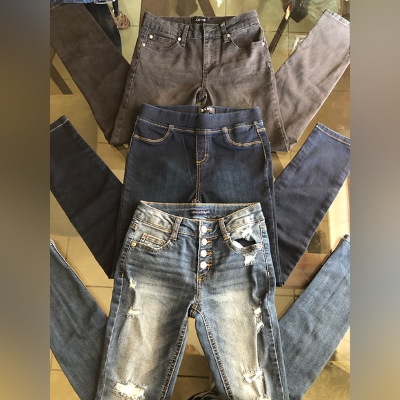 Jeans for girls súper skinny size 8. 3 jeans for $60dls - Picture 1 of 4
